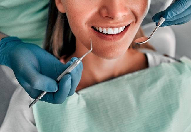 Zahngesundheit im Baronhaus Neuötting, Zahnarzt, Vorsorgeuntersuchung